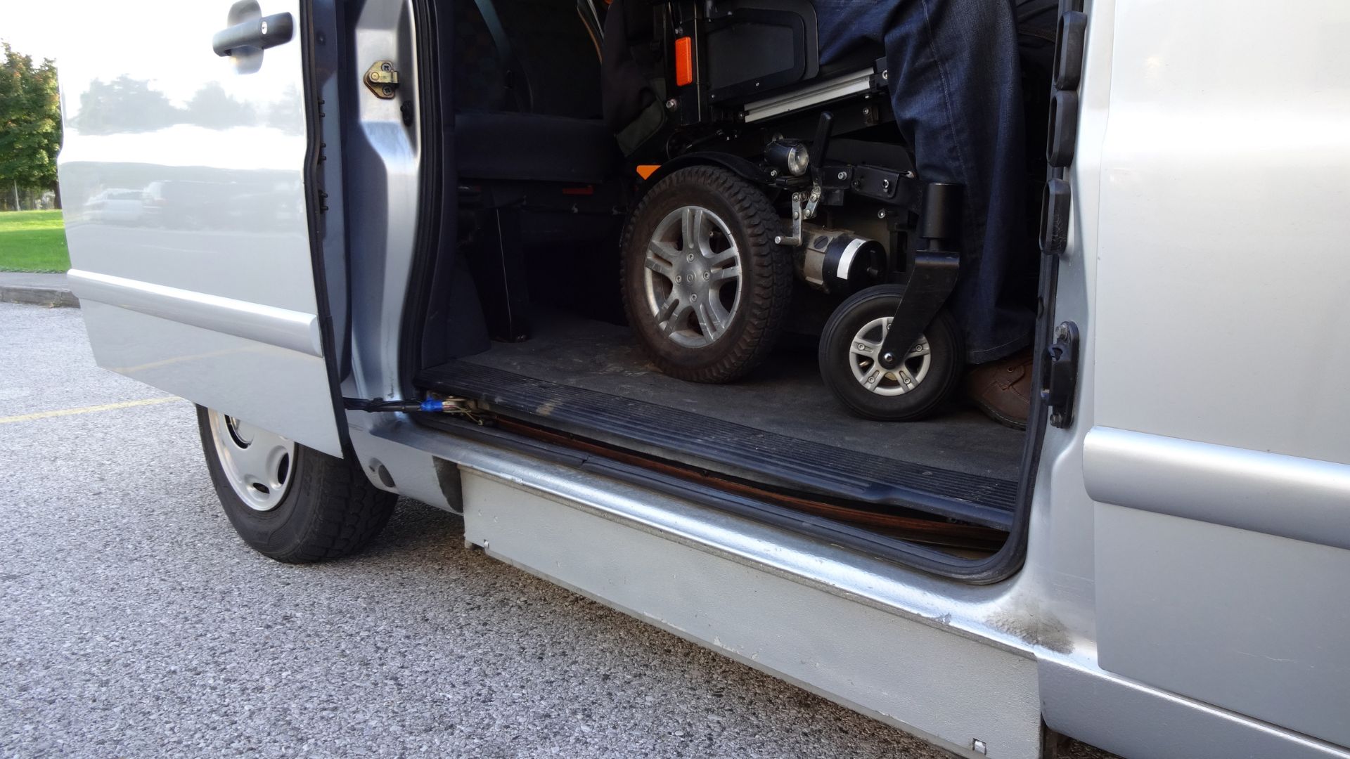 Aiutaci a comprare un mezzo per disabili